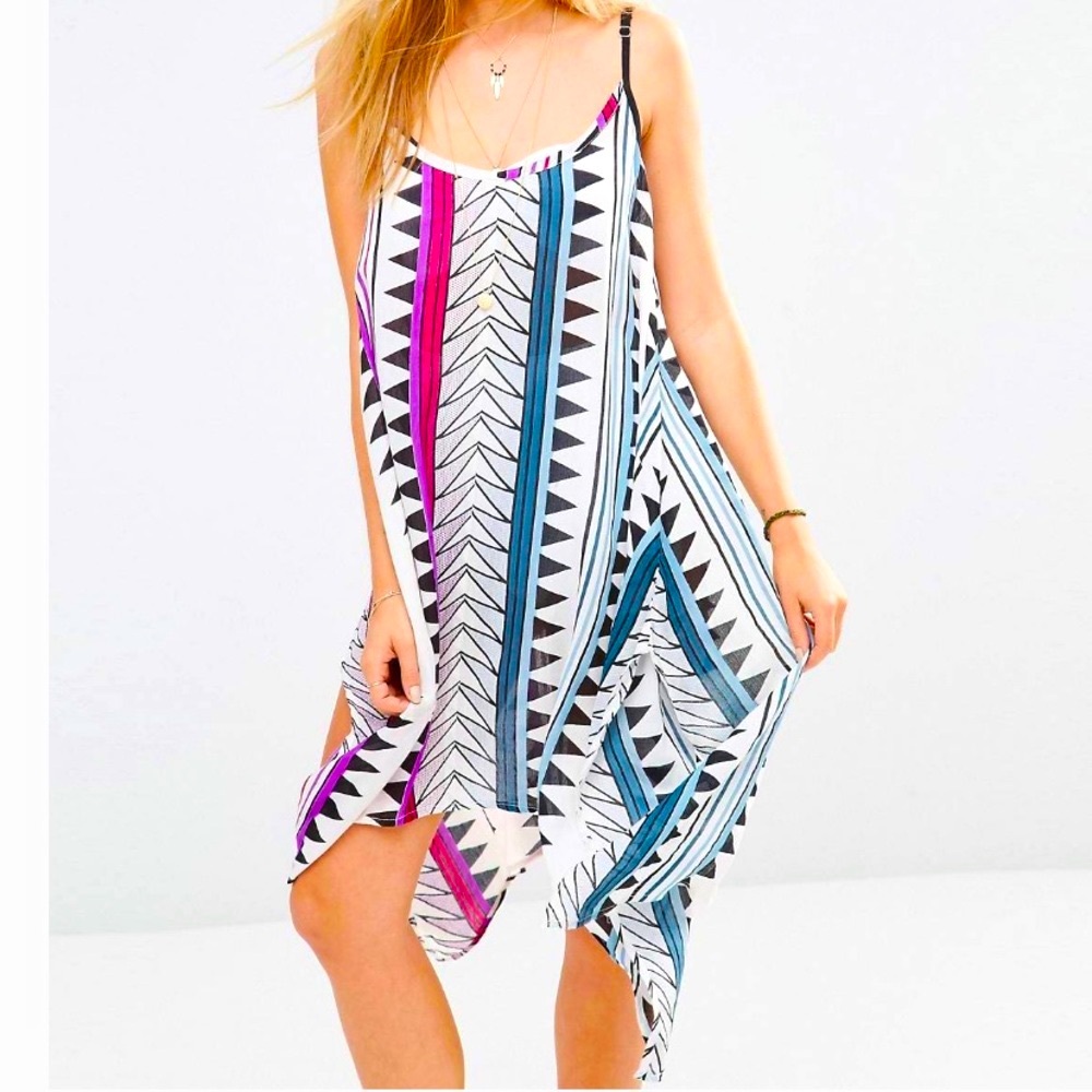 🆕✨ BREEZY GEOMETRIC PRINT DRESS